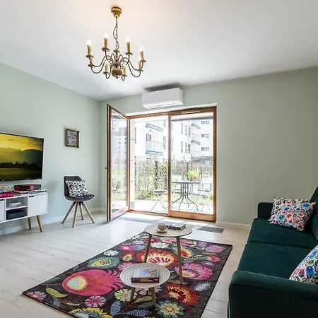 Apartament Folk *